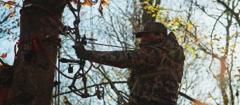 img-background-bowhunter Bowhunting